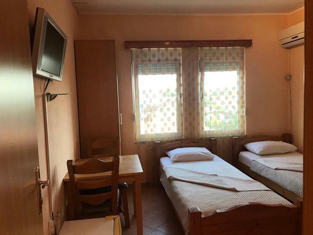 Apartments In Amor Ulcinj Rum bild